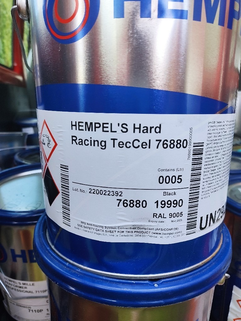 HEMPEL'S A/F HARD RACING BLACK TECCEL 76880